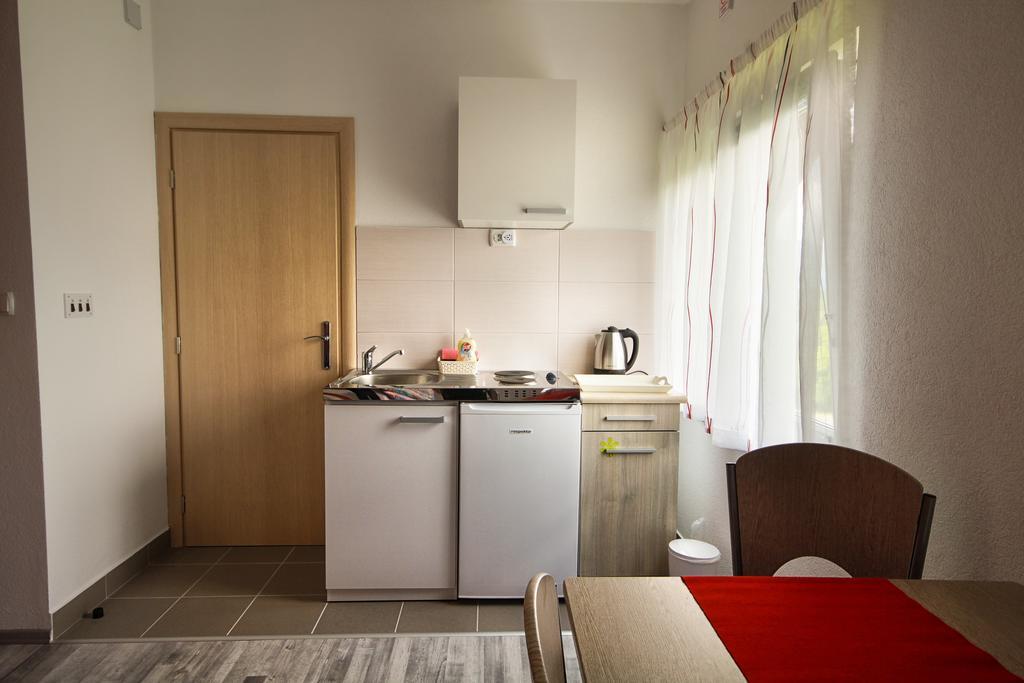 Studio Apartments Ante غاكوفيتسا المظهر الخارجي الصورة